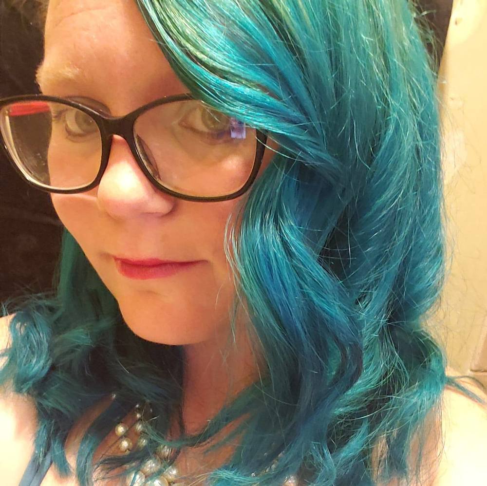 Meet your Posher, Courtney